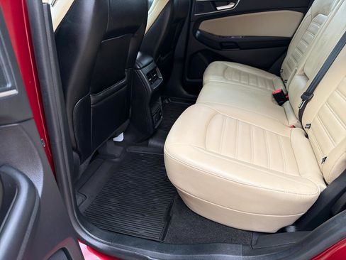 Used 2019 Ford Edge SEL w/ Equipment Group 201A image 12