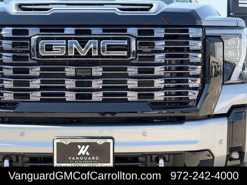 New 2026 GMC Sierra 2500 Denali Ultimate AWD/4WD image 8