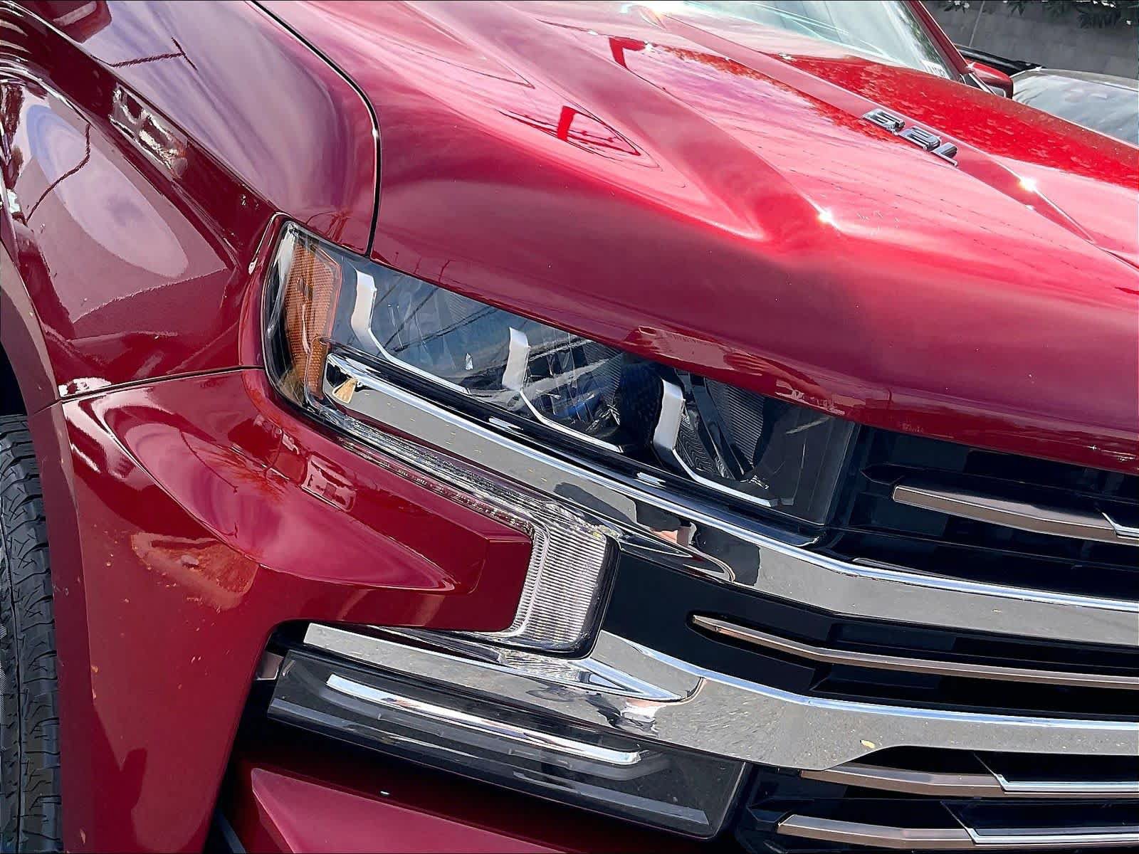 Used 2021 Chevrolet Silverado 1500 High Country w/ Technology Package AWD/4WD image 31