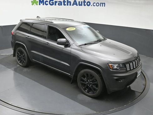 Used 2018 Jeep Grand Cherokee Altitude image 3