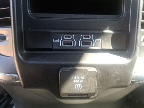 Used 2023 RAM 1500 Laramie image 10