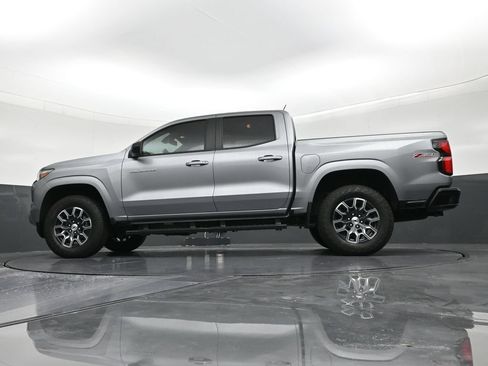 Used 2025 Chevrolet Colorado Z71 AWD/4WD image 21