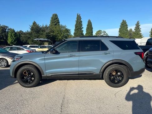 Used 2026 Ford Explorer Tremor w/ Tremor Convenience Package AWD/4WD image 8