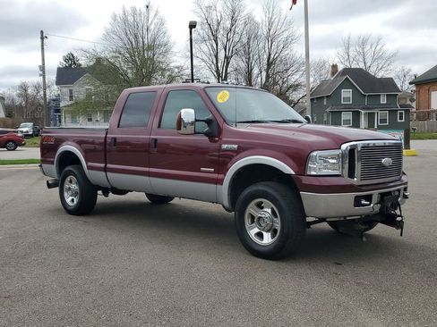 Used 2007 Ford F250 Lariat image 2
