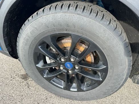 Used 2020 Ford Escape SE Sport image 8