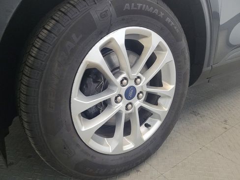 Used 2022 Ford Escape SE w/ Cold Weather Package AWD/4WD image 31