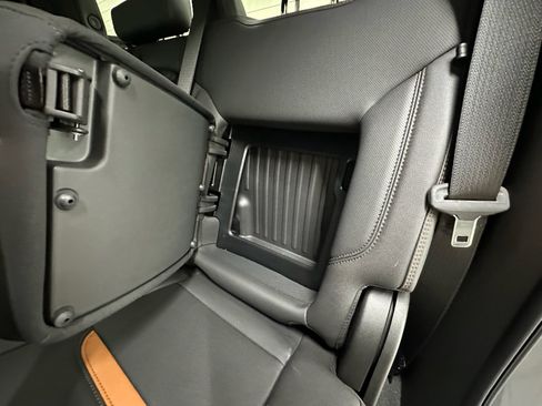 Certified 2025 GMC Sierra 1500 AT4 AWD/4WD image 23