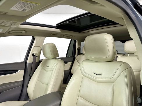 Used 2020 Cadillac XT6 Premium Luxury image 27