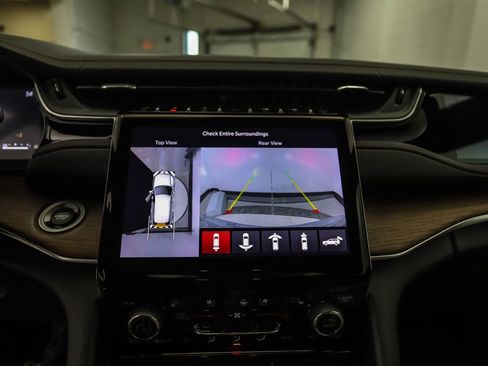 Used 2022 Jeep Grand Cherokee Summit w/ Adv Protech Group IV image 18