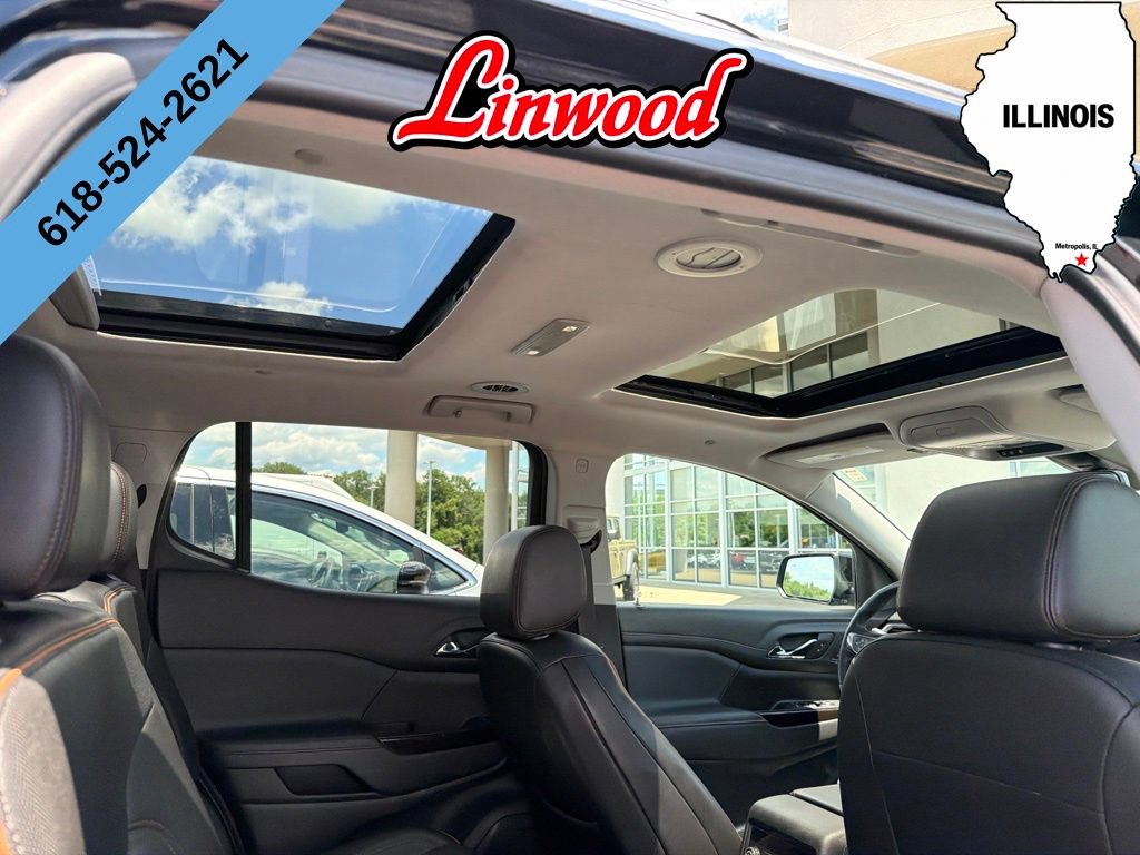 Used 2023 GMC Acadia AT4 w/ Preferred Package AWD/4WD image 2