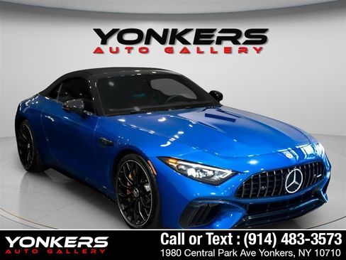 Used 2022 Mercedes-Benz SL 55 AMG 4MATIC w/ Driver Assistance Package image 14