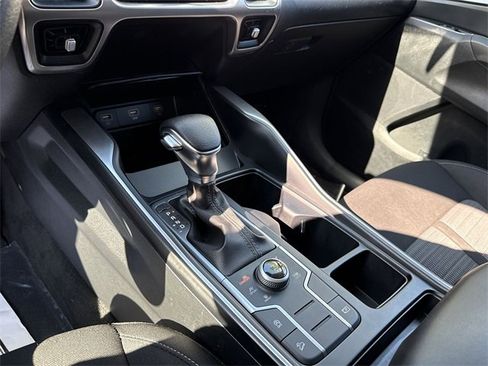 Used 2022 Kia Sorento LX image 23