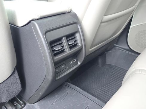 Used 2020 Cadillac XT4 Premium Luxury image 15