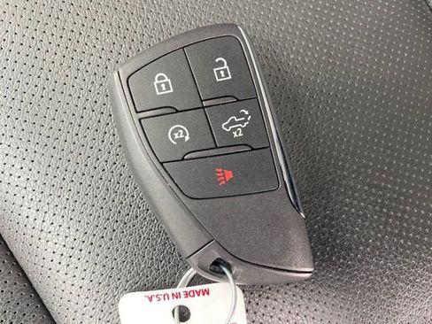 Certified 2025 Chevrolet Silverado 1500 LTZ image 27