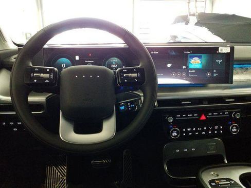 New 2026 Hyundai Ioniq 9 Calligraphy image 4