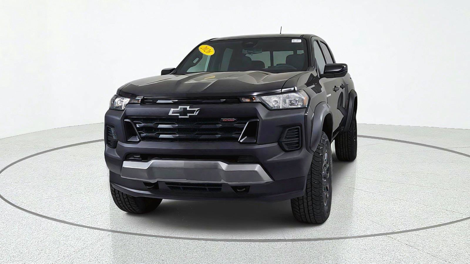 New 2026 Chevrolet Colorado Trail Boss AWD/4WD image 2