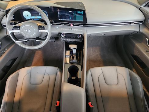 Used 2023 Hyundai Elantra SEL w/ Convenience Package FWD image 26