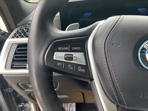 Used 2025 BMW X5 xDrive50e w/ Climate Comfort Package AWD/4WD image 25
