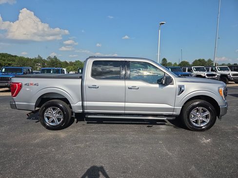 Used 2022 Ford F150 XLT w/ Equipment Group 302A High AWD/4WD image 9