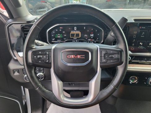 Used 2024 GMC Sierra 1500 SLT AWD/4WD image 17