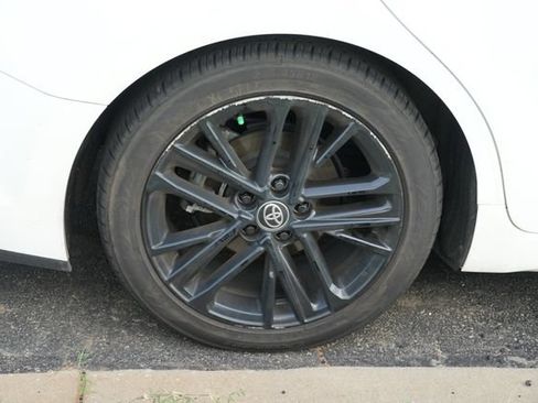 Used 2025 Toyota Camry SE FWD image 10