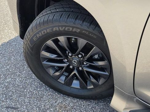 Used 2021 Lexus GX 460 Premium w/ Premium Package AWD/4WD image 37