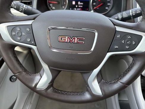 Used 2023 GMC Acadia SLT w/ Preferred Package FWD image 25