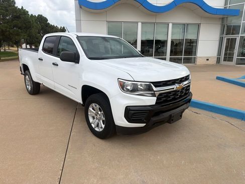 Used 2021 Chevrolet Colorado W/T w/ WT Convenience Package AWD/4WD image 2