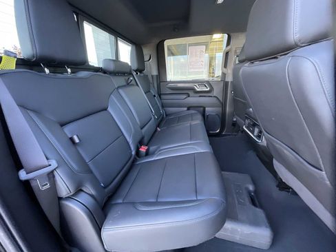 Used 2024 Chevrolet Silverado 2500 LTZ w/ LTZ Premium Package image 27