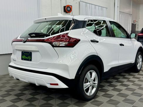 Used 2023 Nissan Kicks S image 4