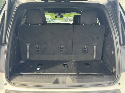 Used 2021 GMC Yukon SLT image 44