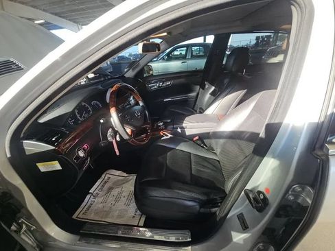 Used 2013 Mercedes-Benz S 550 4MATIC w/ Sport Pkg image 3