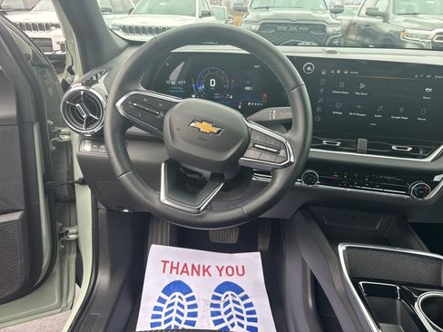 Used 2025 Chevrolet Equinox LT image 15