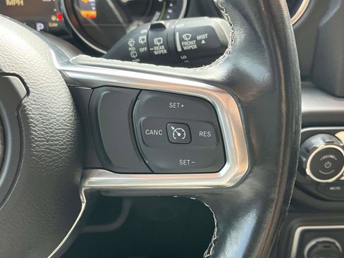 Used 2022 Jeep Wrangler Unlimited Sahara w/ Safety Group image 13