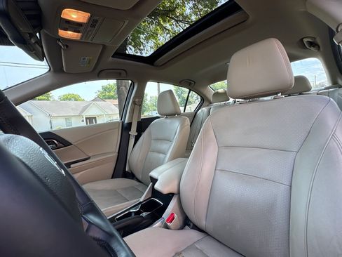 Used 2016 Honda Accord Touring image 20
