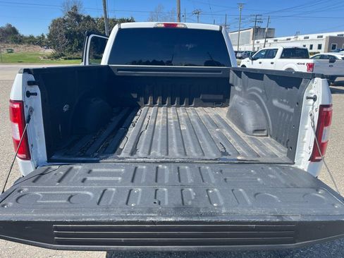 Used 2018 Ford F150 XL w/ Equipment Group 101A Mid AWD/4WD image 16