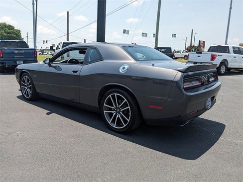 Used 2023 Dodge Challenger R/T image 6