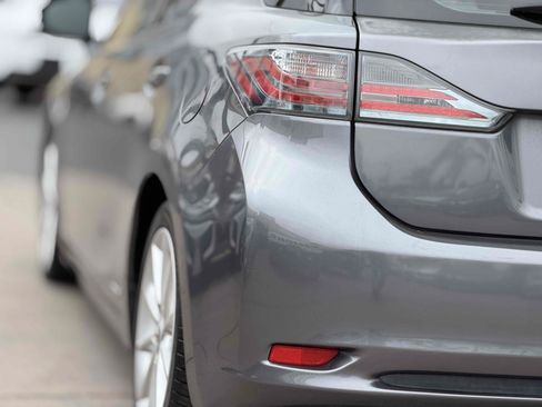Used 2012 Lexus CT 200h FWD image 8