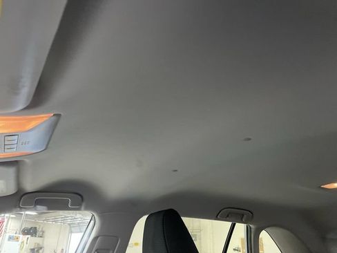 Used 2021 Toyota RAV4 LE w/ Carpet Mat Package (TMS) AWD/4WD image 24