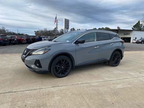Used 2022 Nissan Murano SV w/ SV Midnight Edition Package image 2