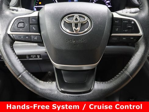 Certified 2021 Toyota Sienna XLE image 25