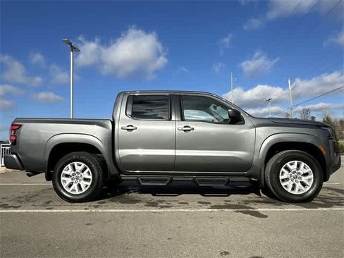 Used 2023 Nissan Frontier SV w/ SV Convenience Package image 3