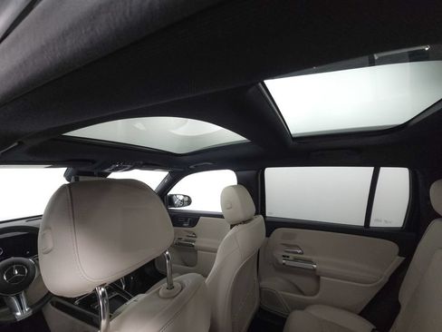 Certified 2026 Mercedes-Benz GLB 250 4MATIC image 22