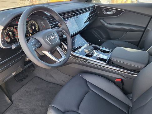 New 2026 Audi Q8 Premium Plus image 7