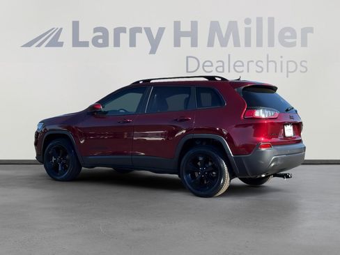 Used 2021 Jeep Cherokee Altitude image 3