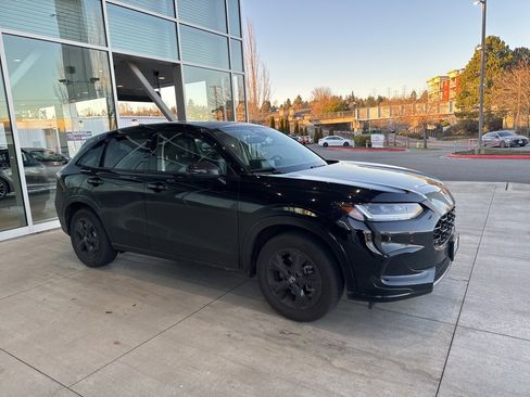 Used 2025 Honda HR-V EX-L image 6