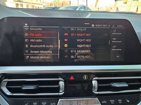 Used 2021 BMW 330i xDrive Sedan w/ Convenience Package image 27