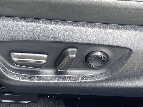 Certified 2023 Toyota Camry SE FWD image 24