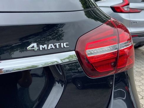Used 2020 Mercedes-Benz GLA 250 4MATIC image 33