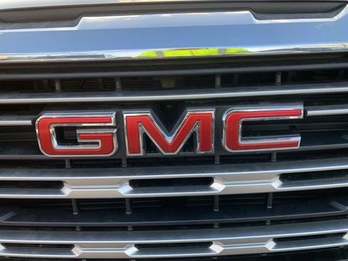 New 2026 GMC Sierra 1500 SLE image 10